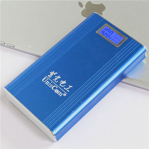 力量威lcd智能移動電源18000m